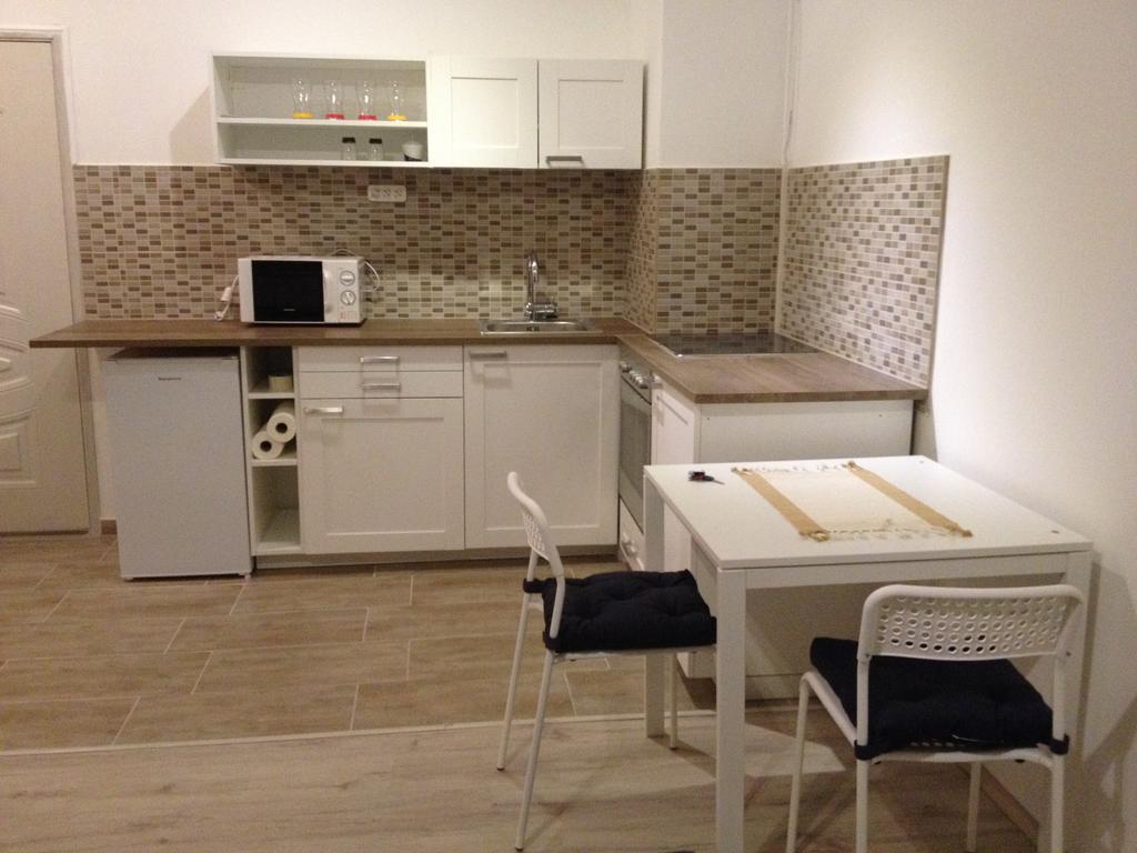 Dózsa Apartman Apartamento Gödöllő Quarto foto